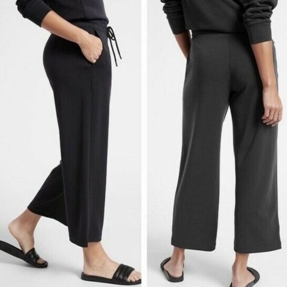 Athleta Seasoft Straight Cropped Pants Size SP